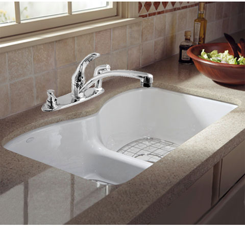Peerless? Single Handle Kitchen Faucet with Spray, Chrome Finish 83605