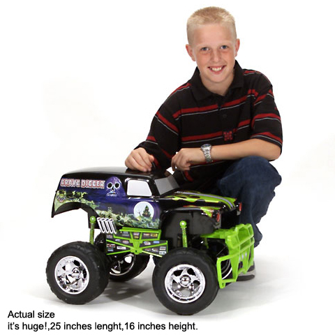 Tyco Monster Jam Grave Digger - Tyco Remote Control Monster Jam Grave Digger Huge - 27 MHz Multiband B8925
